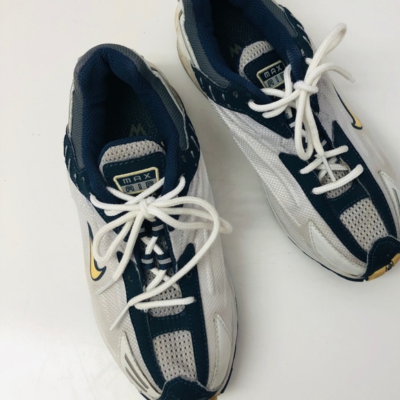 NIKE AIR MAX TRIAX Sneakers White Blue Running 7 - Picture 5 of 9